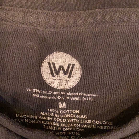 WestWorld t-shirt size M pre-owned but good condit - Picture 3 of 6